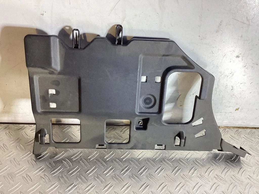 Dashboard lower bottom trim panel – Lexus RX 450H (2016-)