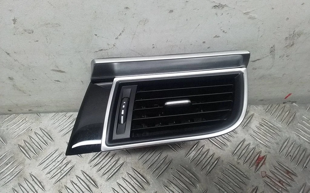 Armatuurlaua külje õhutusresti kate – Porsche Macan (95B) (2019-)