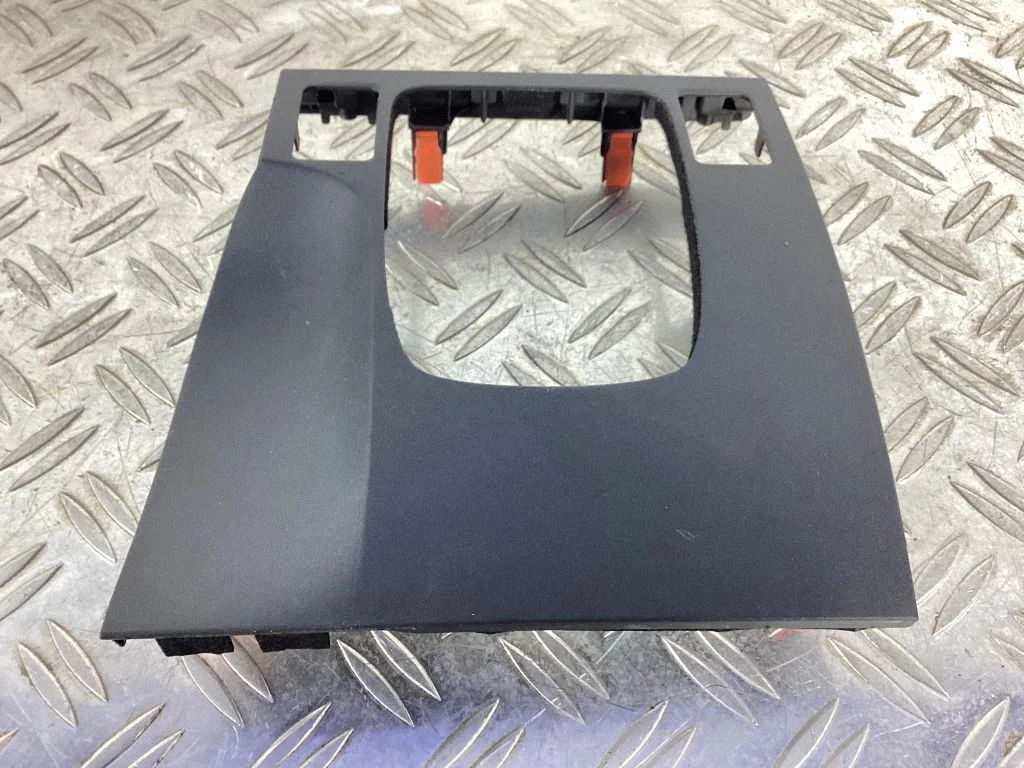 Gear shifter surround trim plastic – Honda Accord (2008-2016)
