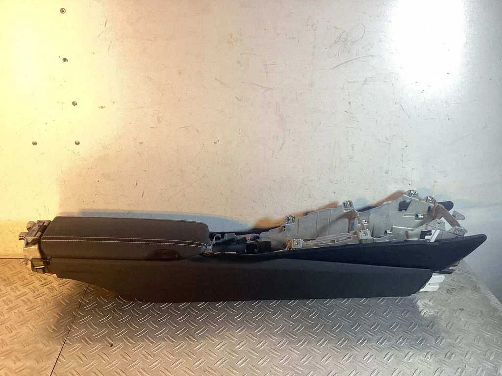 Keskkonsool – Porsche 911 991 (2011-2019)