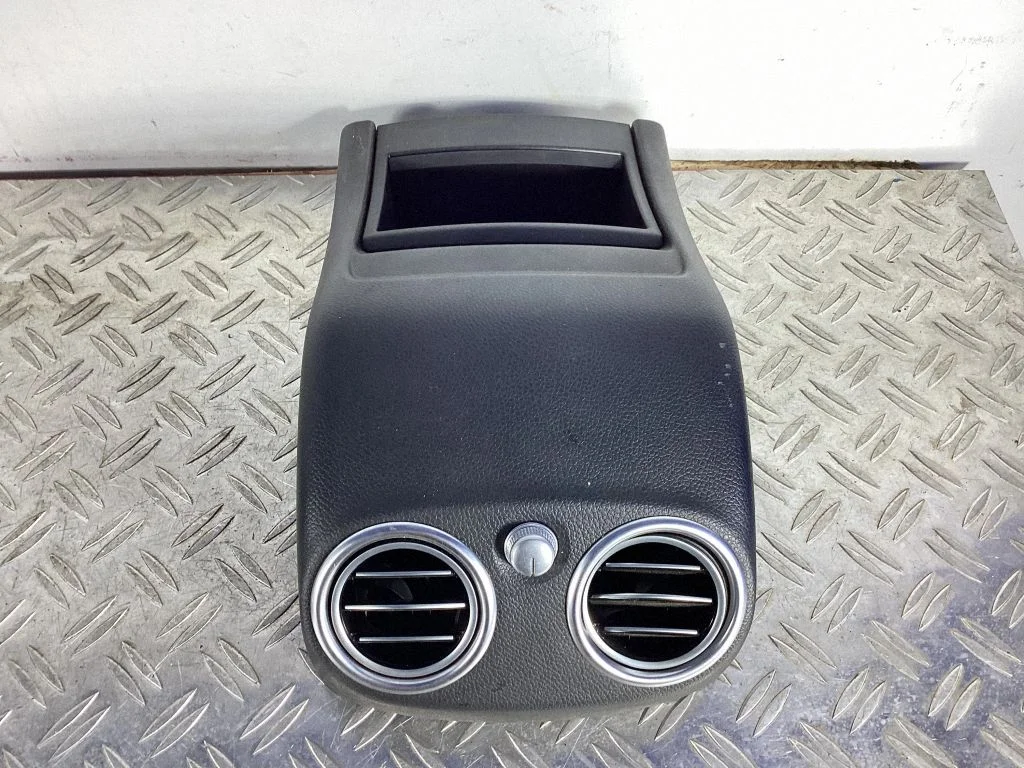Rear air vent grill – Mercedes-Benz GLC-Class C253 (2016-)