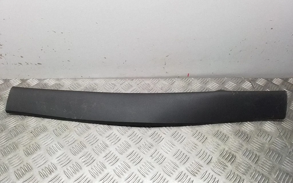 Centre console side trim rear 7P5867603