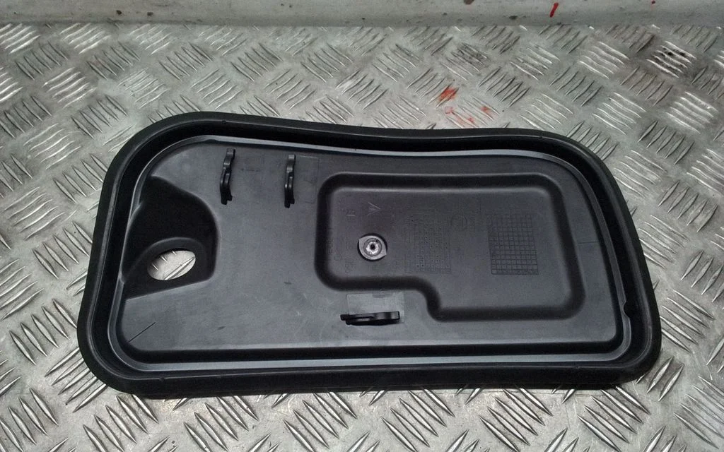 Other front door trim element – Porsche Macan (95B) (2019-)