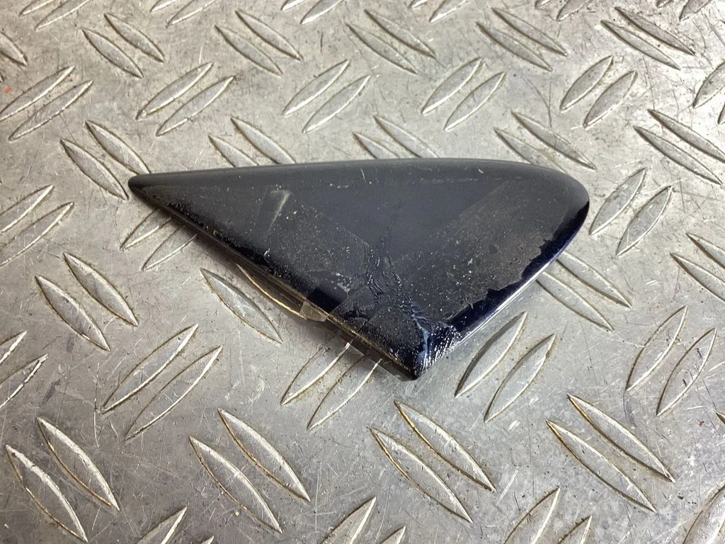 Other front door trim element – Lexus GS 250 350 300H 450H (2013-)