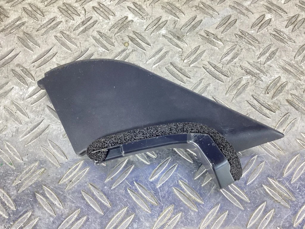 Other front door trim element – Lexus RC (2014-)