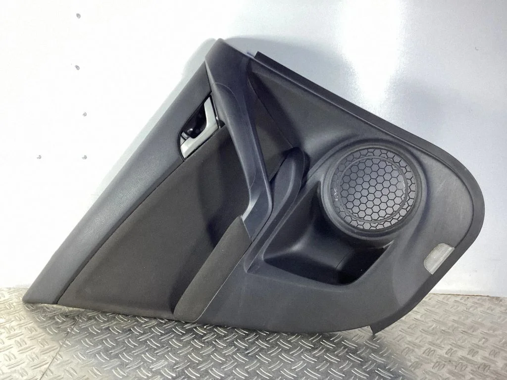 Tagumiste uste sisevooder – Honda Accord (2008-2016)