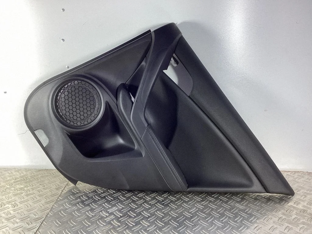 Tagumiste uste sisevooder – Honda Accord (2008-2016)