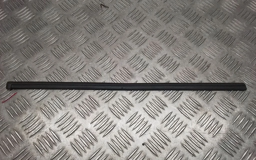 Muu tagumise ukse viimistluse osa – Porsche Cayenne (92A) (2010-2017)