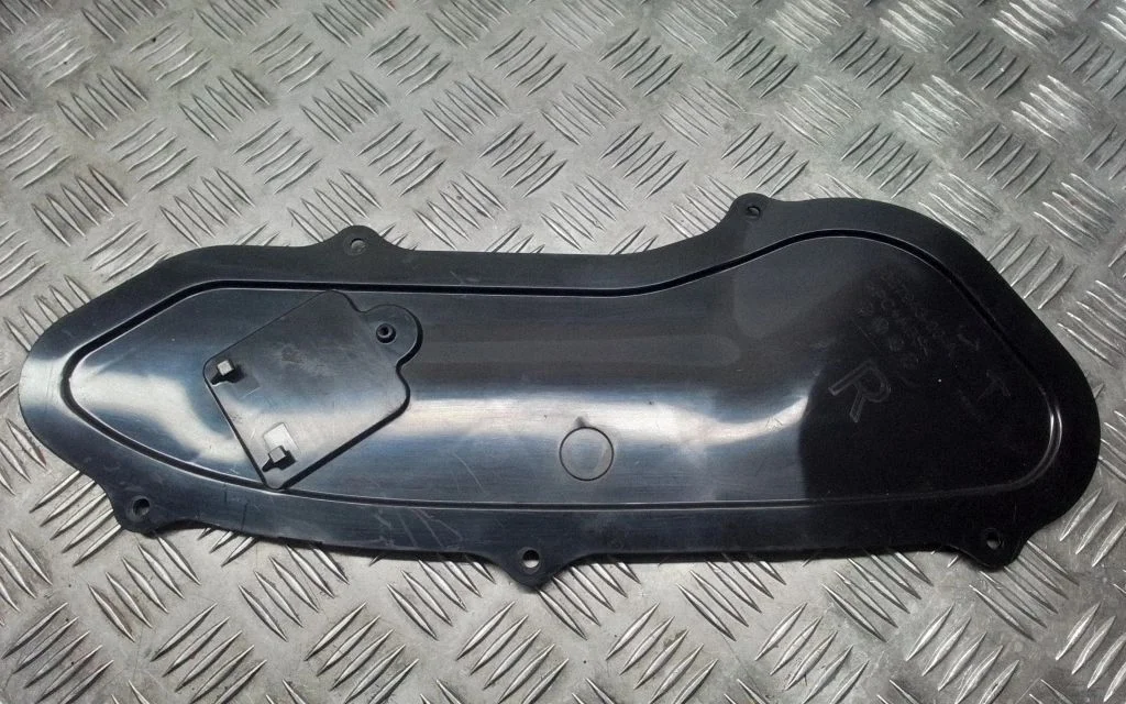 Muu tagumise ukse viimistluse osa – Tesla Model S (2012-)