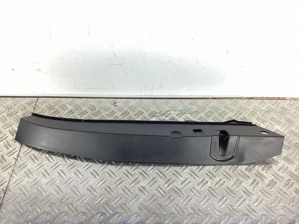 Muu tagumise ukse viimistluse osa – Honda Accord (2008-2016)