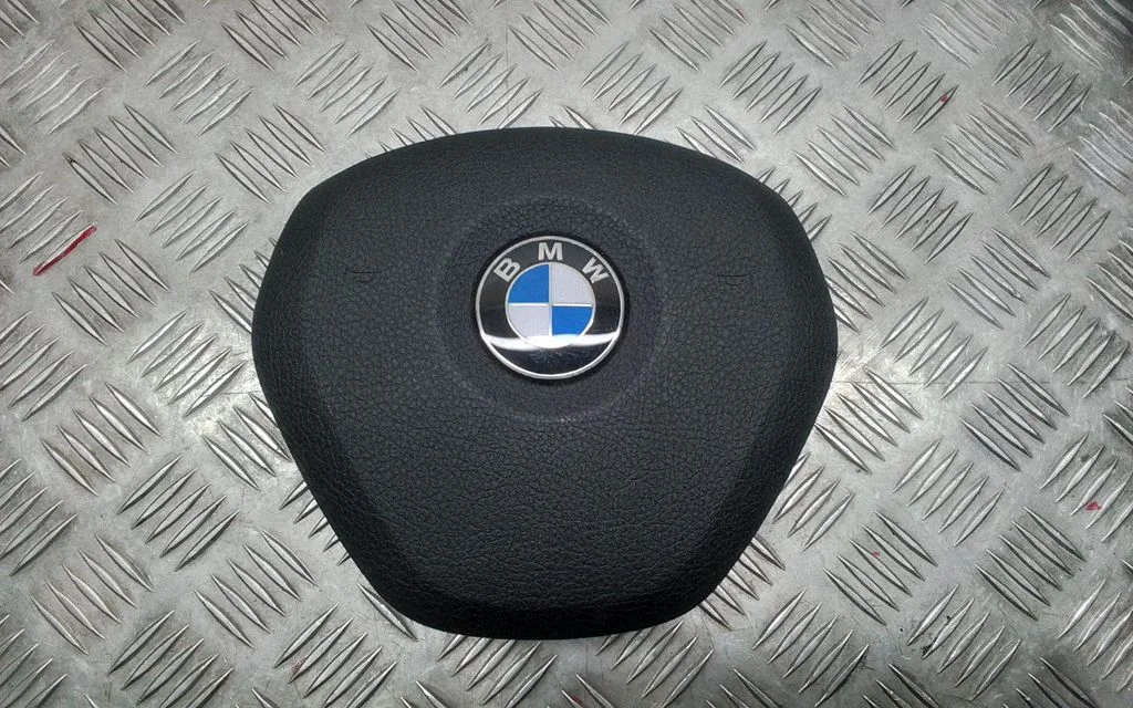Steering wheel airbag – BMW 3 Series F30 F35 F31 (2012-2018)