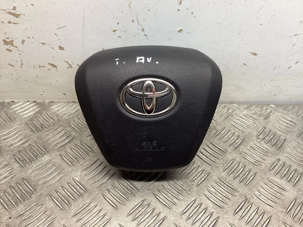 Steering wheel airbag – Toyota Avensis T270 (2009-2012)