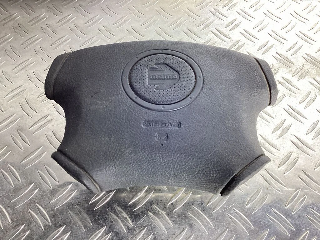 Steering wheel airbag – Subaru Forester SF (2000-2003)