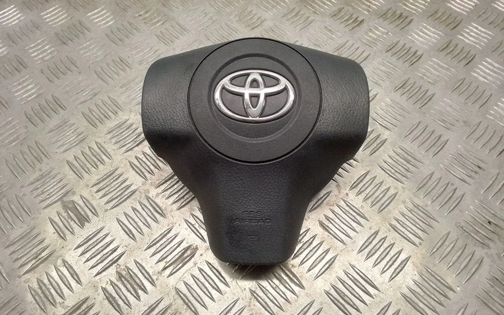 Steering wheel airbag – Toyota RAV 4 (XA30) (2006-2016)