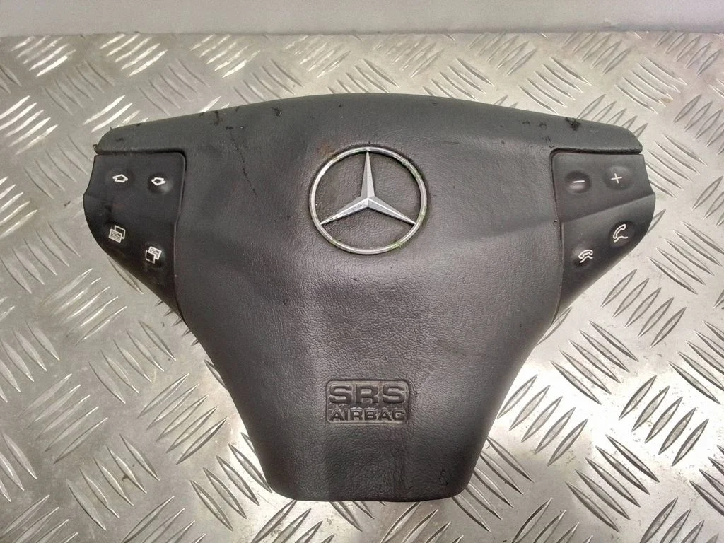 Steering wheel airbag – Mercedes-Benz CLC-Class CL203 (2008-2011)