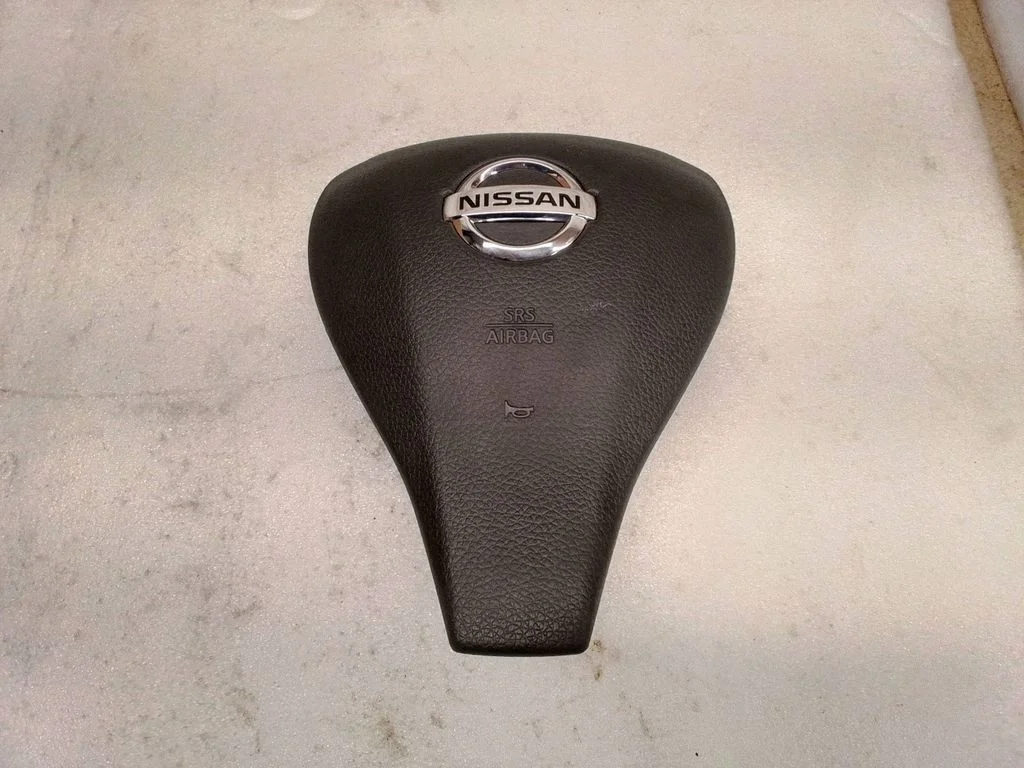 Steering wheel airbag – Nissan Qashqai (2014-2016)