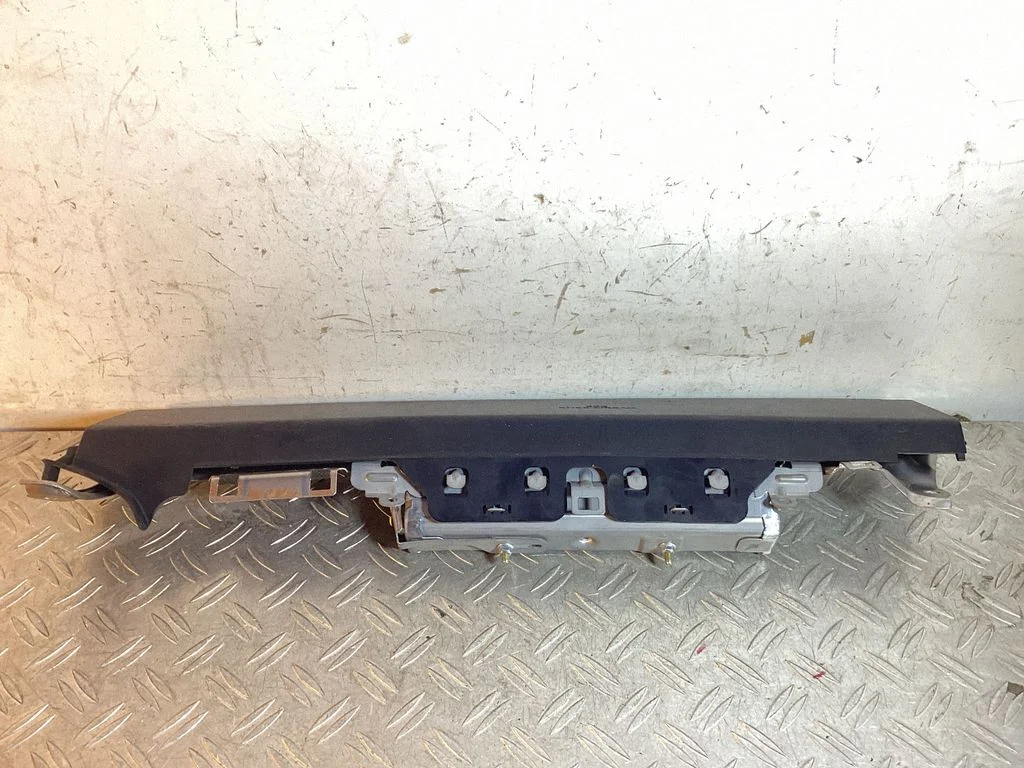 Knee airbag – Lexus RX III (2008-2015)