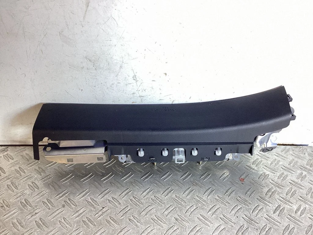 Knee airbag – Lexus RX III (2008-2015)