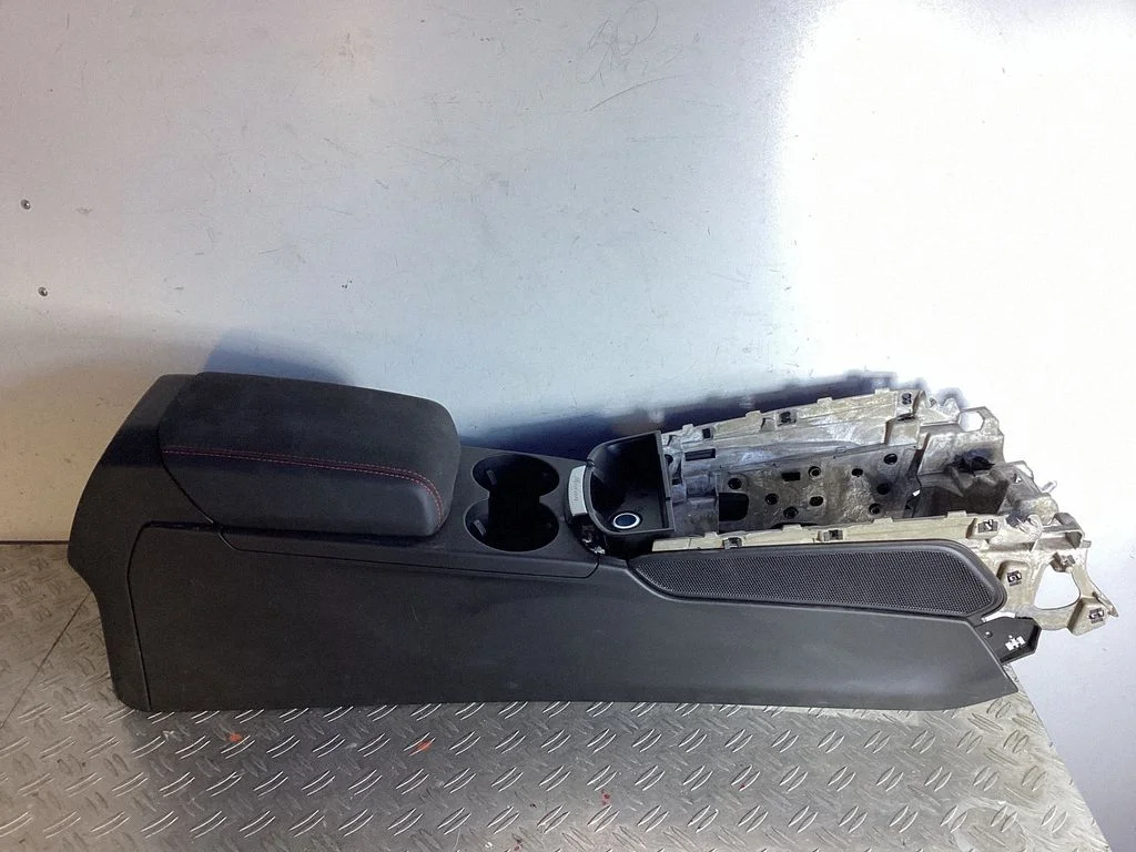 Keskkonsool – Porsche Macan (95B) (2019-)