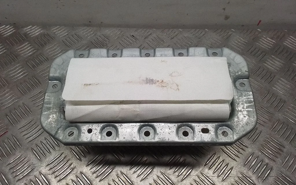 Passenger airbag 30341238B