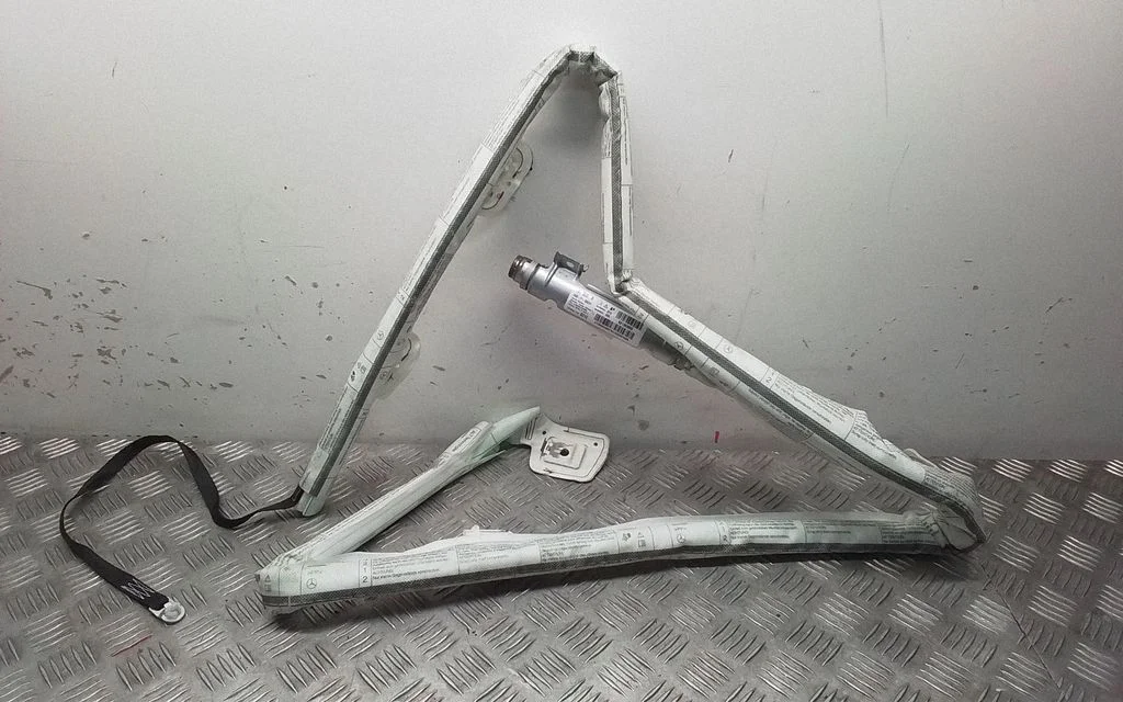 Roof airbag – Mercedes-Benz E-Class W212 (2009-2016)