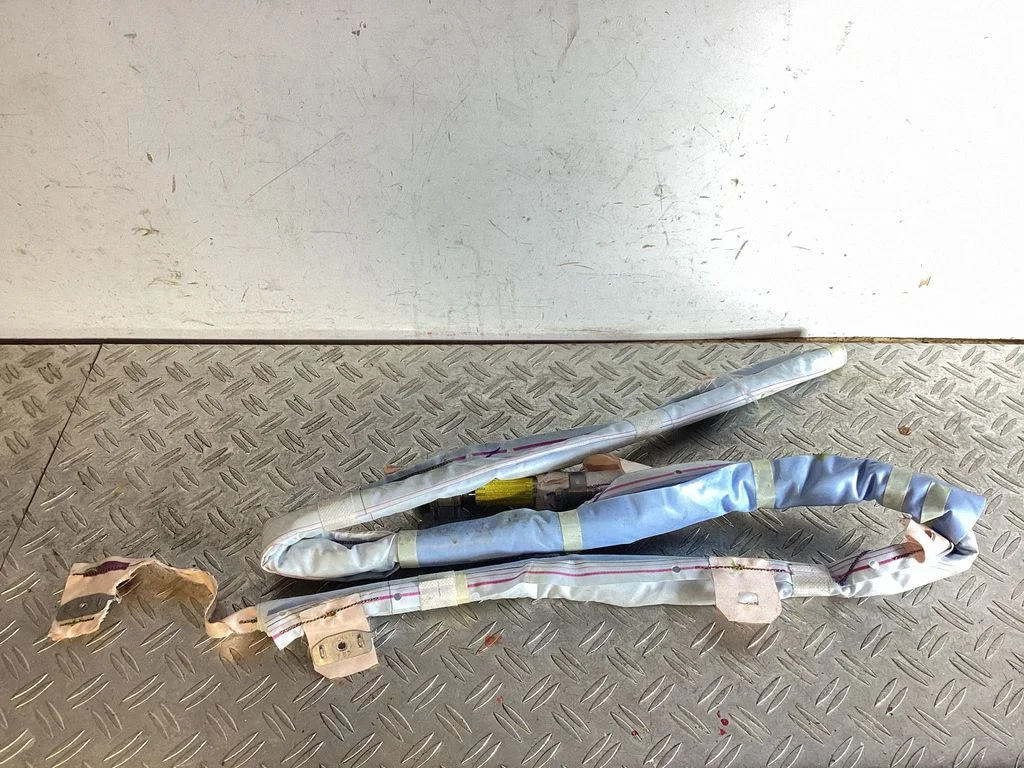 Roof airbag – Lexus GS 250 350 300H 450H (2013-)