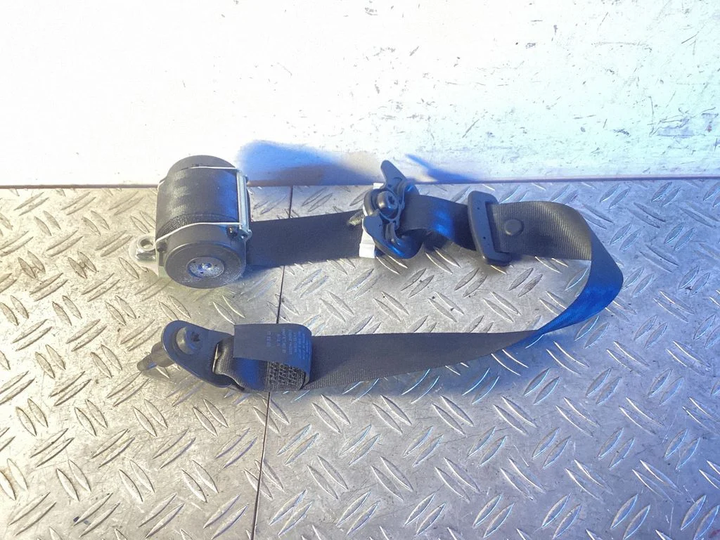 Rear seatbelt 603011500G