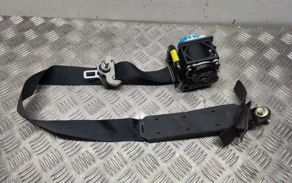 Front seatbelt – Nissan X-Trail T32 (2014-2021)