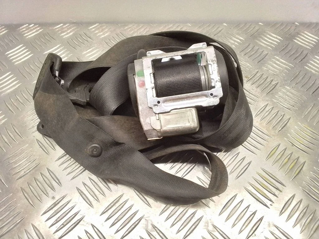 Front seatbelt – Audi A6 Allroad C6 (2006-2011)