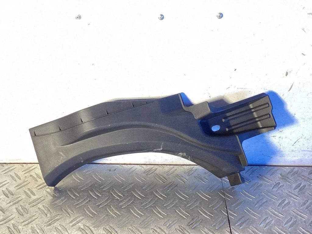 Muu pagasiruumi viimistluse osa – Lexus IS III XE30 (2013-2020)