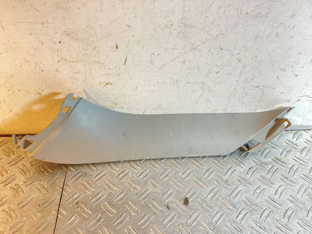 Other trunk/boot trim element 047910E020