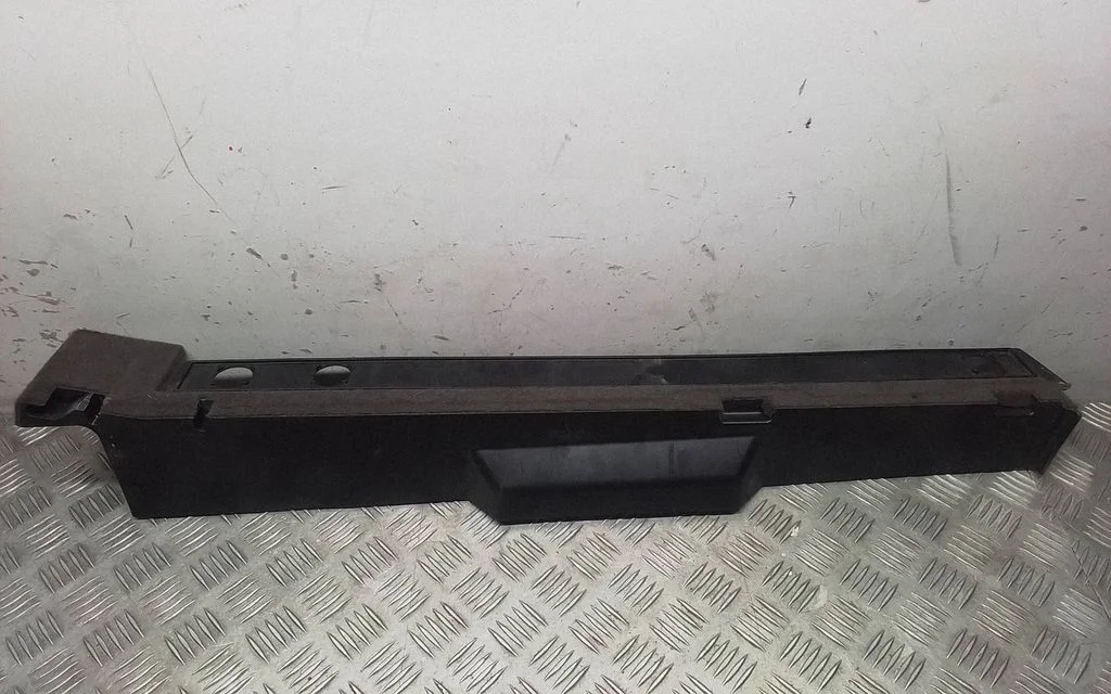 Other trunk/boot trim element – Porsche Macan (95B) (2019-)