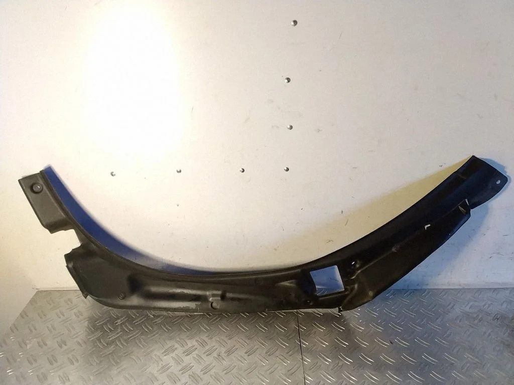 Other trunk/boot trim element A1646900327