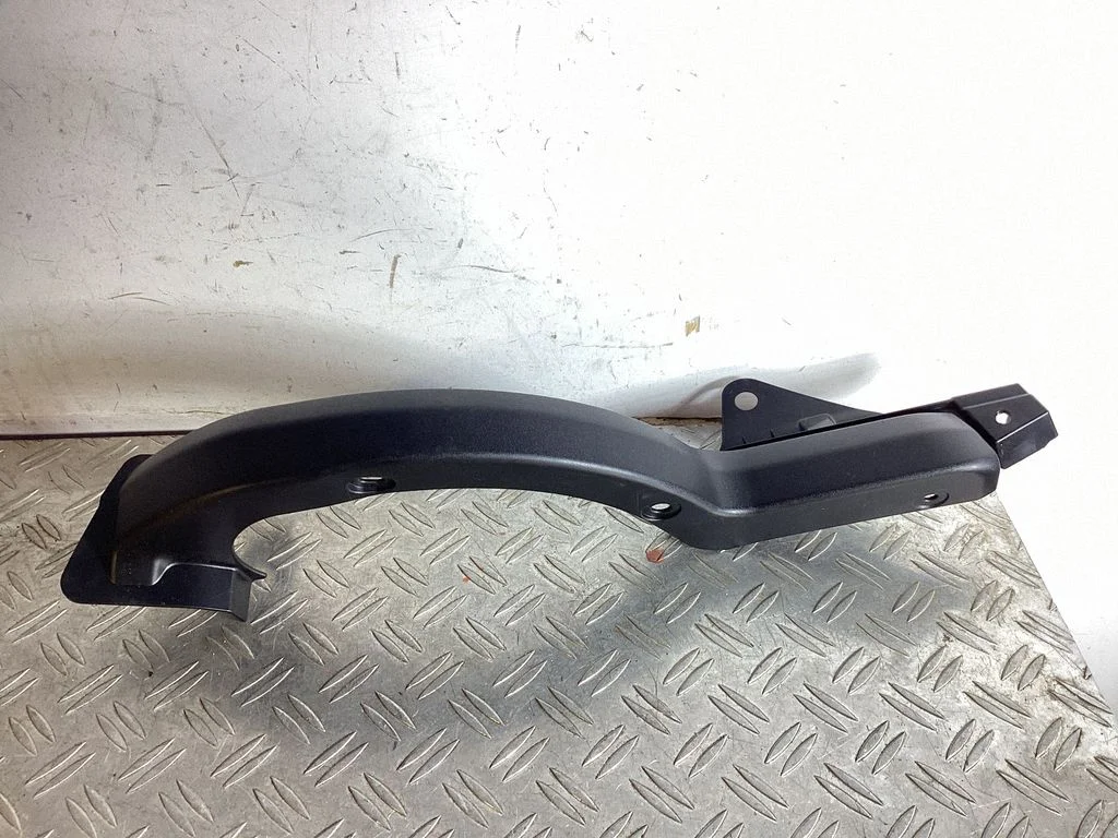 Muu pagasiruumi viimistluse osa – Lexus GS 250 350 300H 450H (2013-)