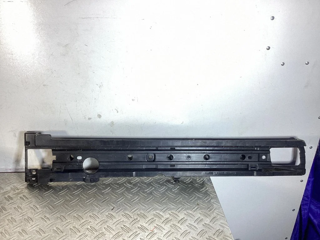 Other trunk/boot trim element – Volkswagen Touareg II (2010-2018)