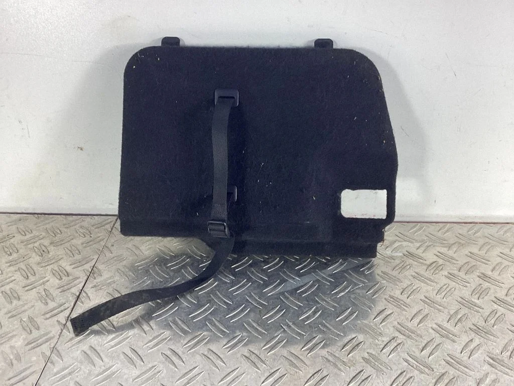 Other trunk/boot trim element – Lexus RC (2014-)