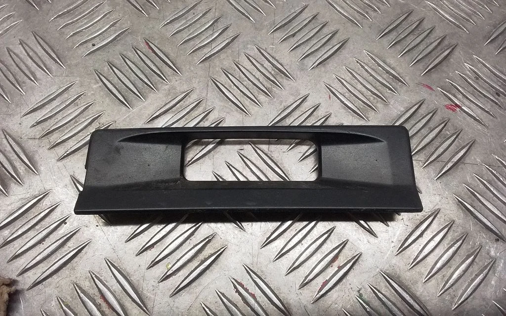 Other trunk/boot trim element – Lexus GS 250 350 300H 450H (2013-)