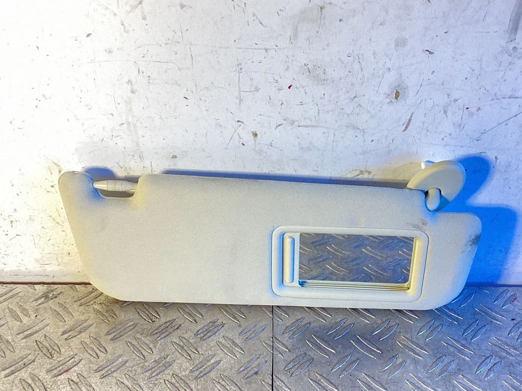 Sun visor TW232