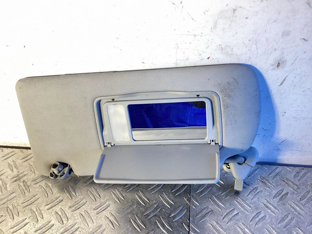 Sun visor – Lexus IS III XE30 (2013-2020)