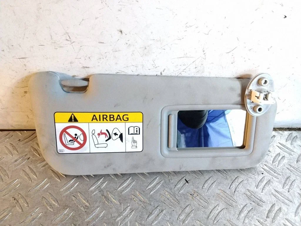 Sun visor – Lexus IS III XE30 (2013-2020)