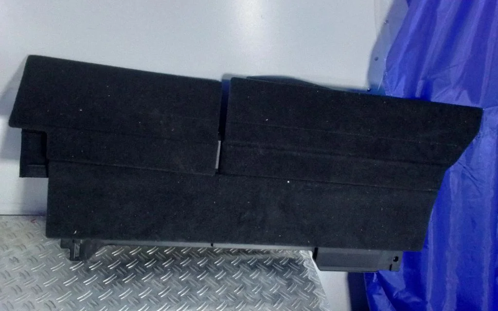 Trunk/boot mat liner