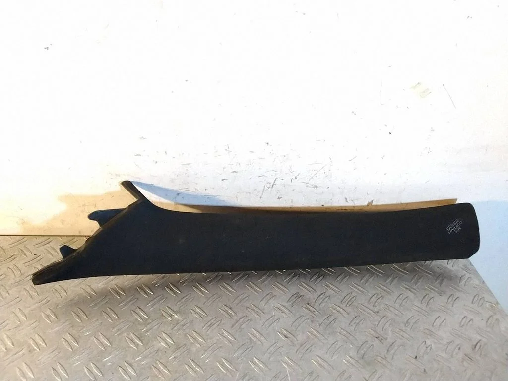 (A) pillar trim 6222078010