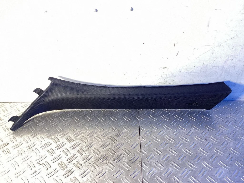 (A) pillar trim 9116347