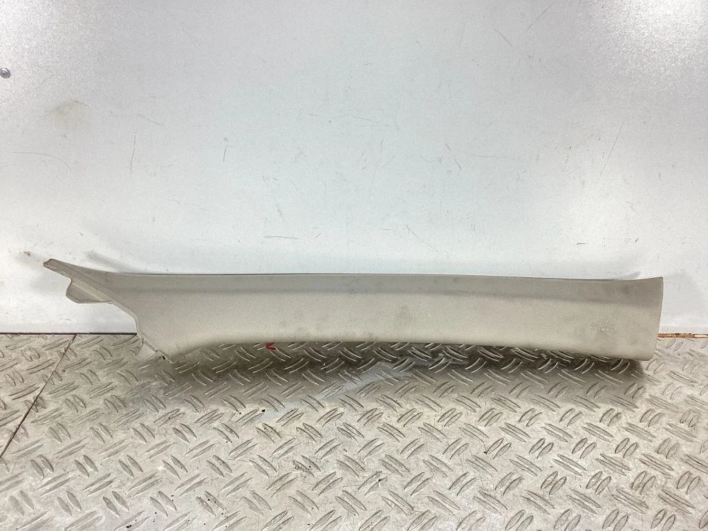 (A) piilari kate – Honda Accord (2008-2016)