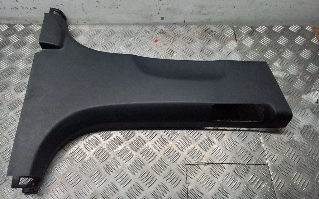 (B) pillar trim (bottom) – KIA EV6 (2021-)