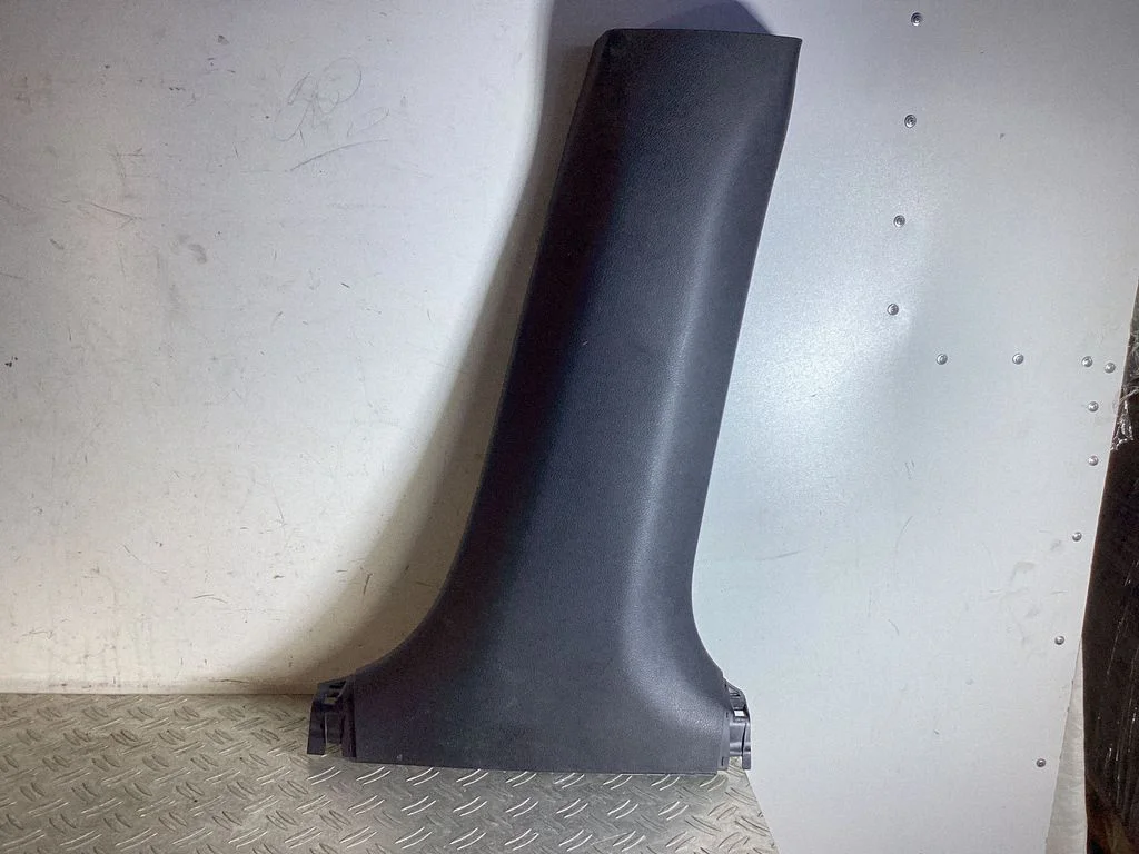 (B) pillar trim (bottom) – Lexus GS 250 350 300H 450H (2013-)