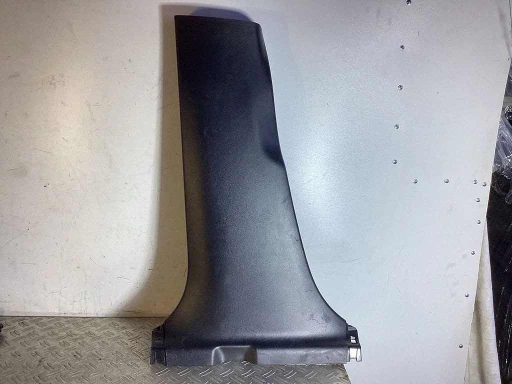 (B) pillar trim (bottom) – Lexus RX 450H (2016-)