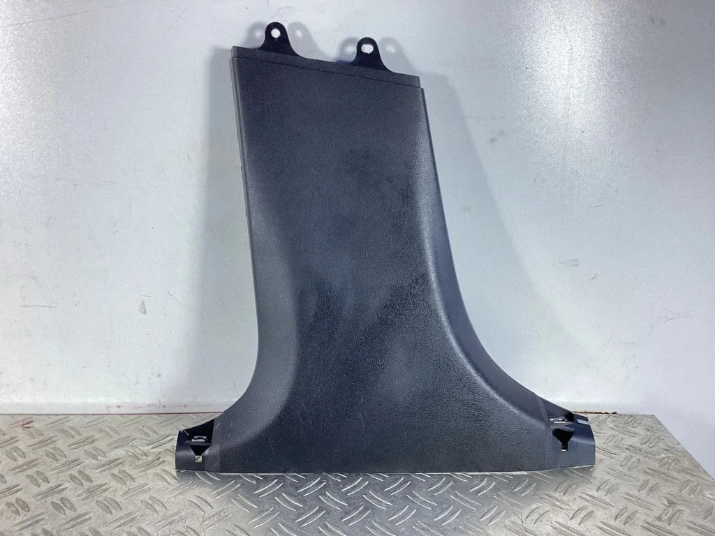 (B) pillar trim (bottom) – Mercedes-Benz GLC-Class C253 (2016-)