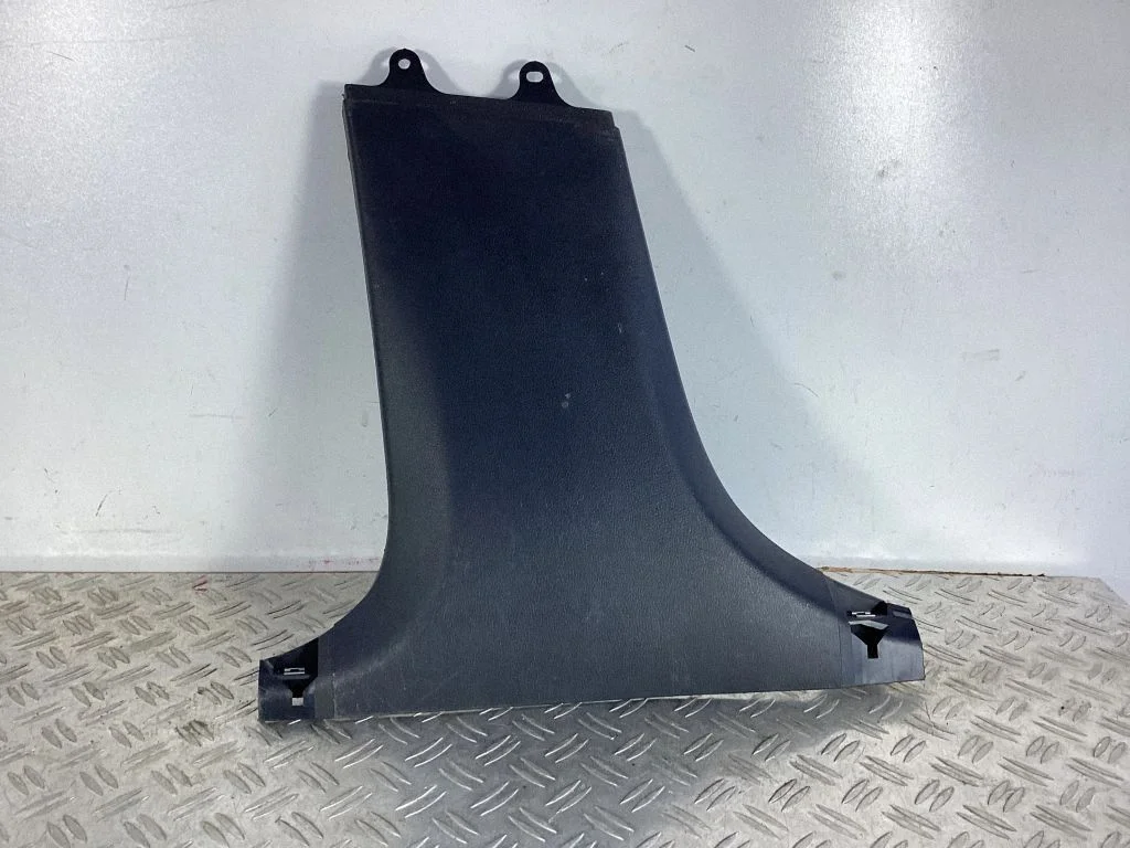 (B) pillar trim (bottom) – Mercedes-Benz GLC-Class C253 (2016-)