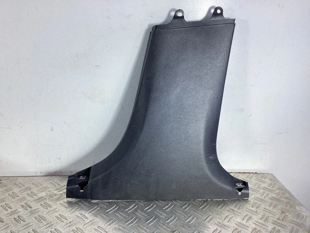 (B) pillar trim (bottom) – Mercedes-Benz GLC-Class C253 (2016-)